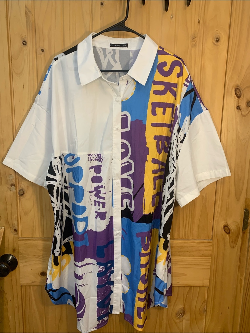 SHEIN Curves Women’s 4XL Oversized Basketball Graphic Button Down Colorblock